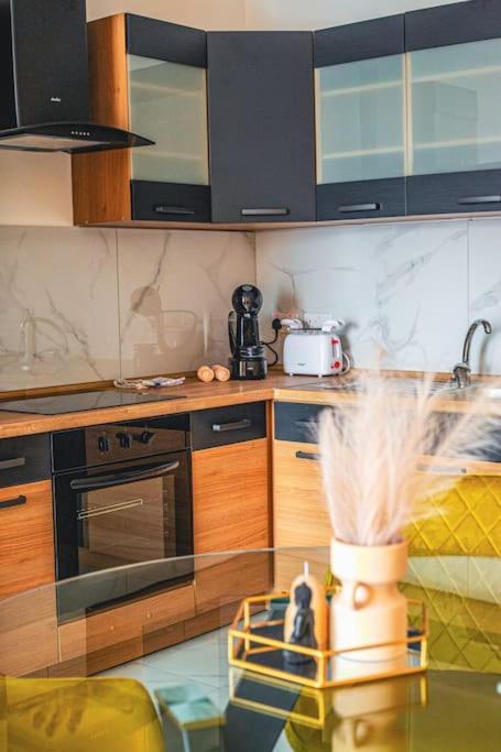 Stylish Seafront Spinola Apartment San Ġiljan Exterior foto
